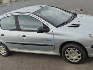 2002 Peugeot 206, серебристый, 130000 рублей, вид 3