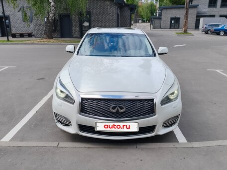 2015 Infiniti Q70 I Рестайлинг, белый, 2150000 рублей, вид 2