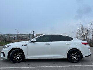 2018 Kia Optima IV Рестайлинг, белый, 1900000 рублей, вид 2