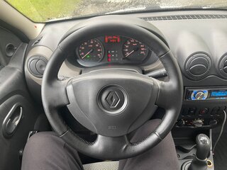 2010 Renault Logan I Рестайлинг, белый, 375000 рублей, вид 4