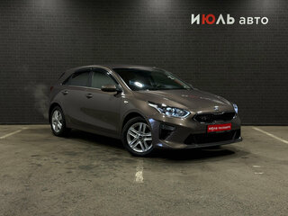 2019 Kia Ceed III, коричневый, 1650000 рублей, вид 3