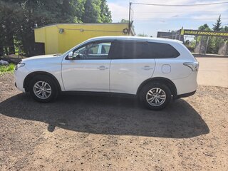 2014 Mitsubishi Outlander III, белый, 1200000 рублей, вид 4