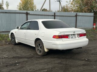 2000 Toyota Camry IV (XV20) Рестайлинг, белый, 389000 рублей, вид 4