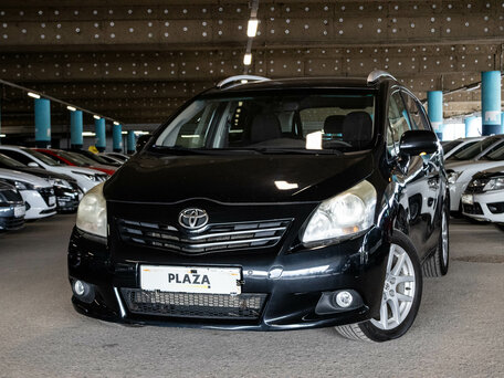 Toyota Verso I