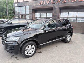 2011 Volkswagen Touareg II, чёрный, 1750000 рублей, вид 1