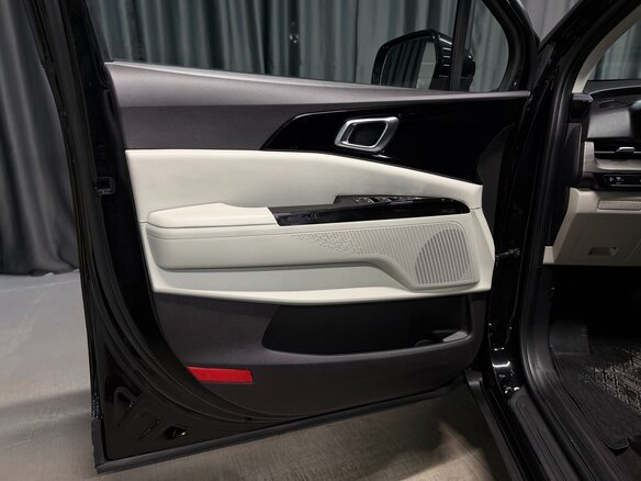 2021 Kia Carnival IV, чёрный, 3299000 рублей - вид 5