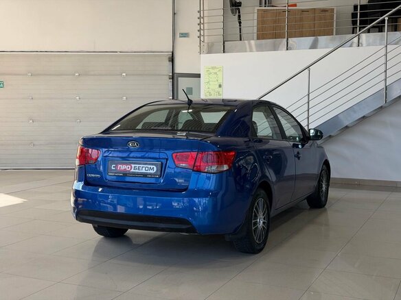 2011 Kia Cerato 6-speed II, синий, 659900 рублей - вид 5