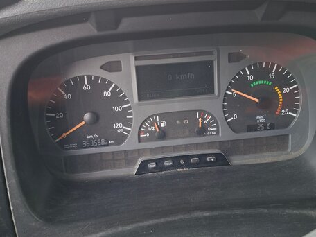 2007 Mercedes-Benz Axor, белый, 2850000 рублей, вид 2