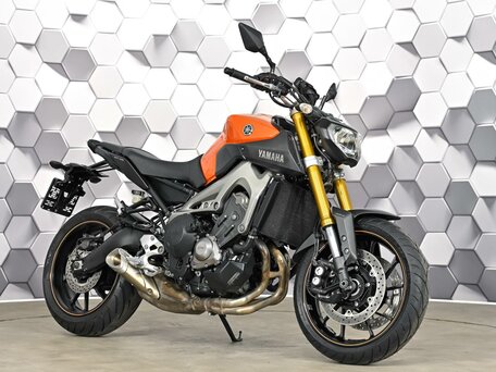 2014 Yamaha MT-09 (FZ-09), оранжевый, 549000 рублей, вид 1