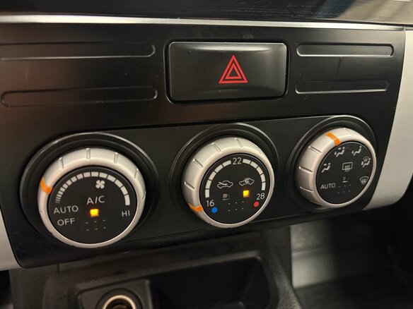2014 Nissan X-Trail II Рестайлинг, серебристый, 1499000 рублей - вид 9