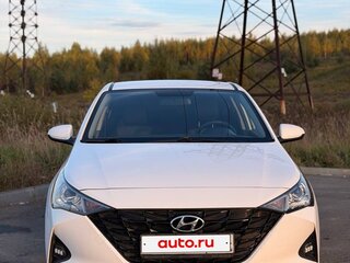 2022 Hyundai Solaris II Рестайлинг, белый, 1550000 рублей, вид 2
