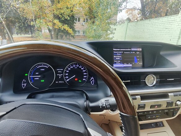 2013 Lexus ES 300h VI, белый, 2390000 рублей - вид 4