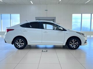 2018 Hyundai Solaris II, белый, 1285000 рублей, вид 4
