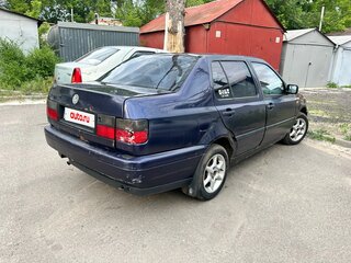 1997 Volkswagen Vento, фиолетовый, 100000 рублей, вид 3