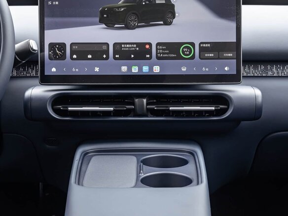 2026 Leapmotor A10 53 kWh, серебристый, 2199000 рублей - вид 8