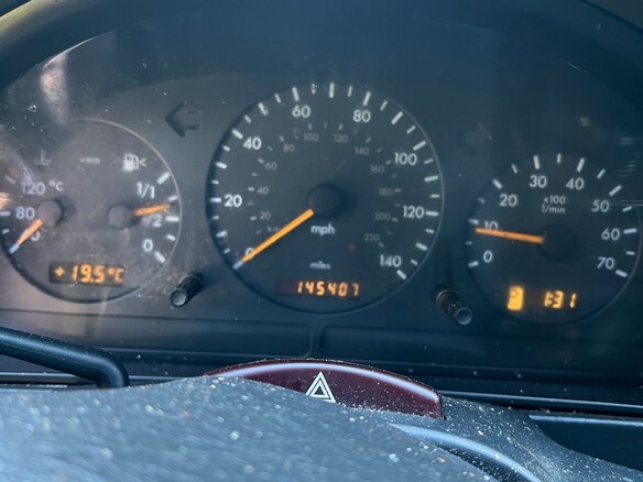 2001 Mercedes-Benz M-Класс 320 I (W163), чёрный, 800000 рублей - вид 8