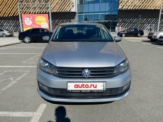 2017 Volkswagen Polo V Рестайлинг, серебристый, 1050000 рублей, вид 1