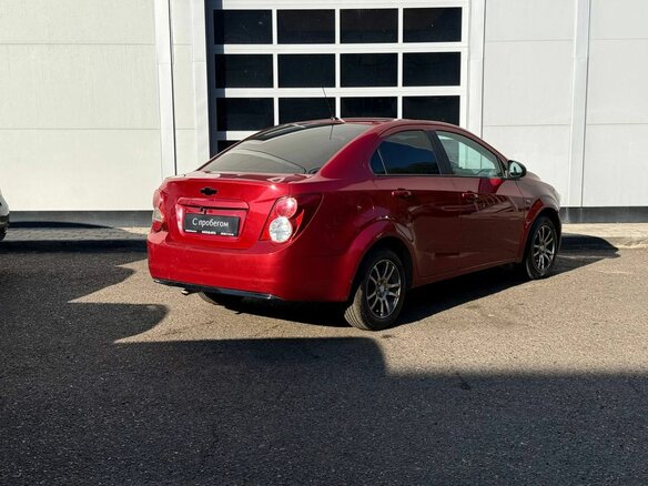 2012 Chevrolet Aveo II, красный, 485000 рублей - вид 4
