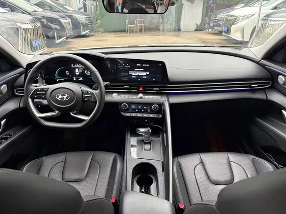 2023 Hyundai Elantra VII (CN7) Рестайлинг, белый, 1658000 рублей - вид 5