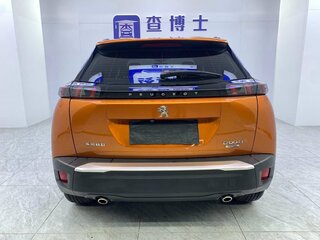 2022 Peugeot 2008 II, оранжевый, 1500000 рублей, вид 5