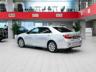 2012 Toyota Camry VII (XV50), серебристый, 1390000 рублей, вид 4