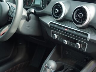 2023 Audi Q2 L 35 TFSI I Рестайлинг, чёрный, 2190000 рублей, вид 2