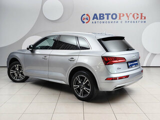 2017 Audi Q5 II (FY), серебристый, 3030000 рублей, вид 2