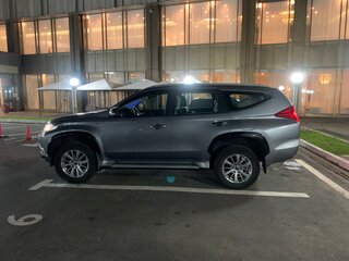 2017 Mitsubishi Pajero Sport III, серый, 3300000 рублей, вид 2