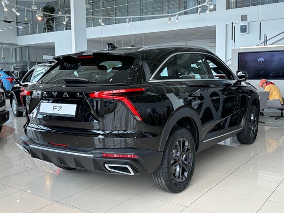2026 Haval F7 II, чёрный, 2999000 рублей - вид 4