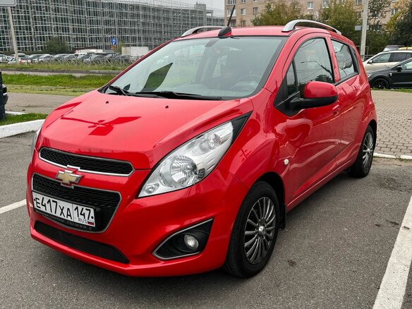 2021 Chevrolet Spark III (M300) Рестайлинг, красный, 1200000 рублей - вид 5