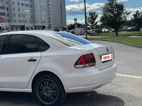 2010 Volkswagen Polo V, белый - вид 7