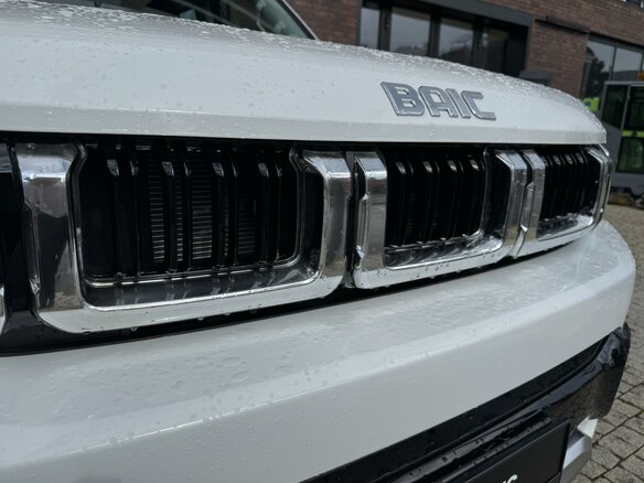 2025 BAIC BJ60, серебристый, 5890000 рублей - вид 29