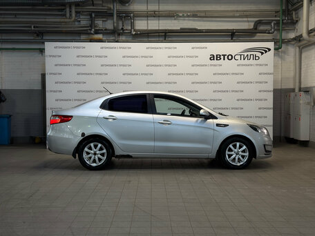 2014 Kia Rio III, серебристый, 599000 рублей, вид 4