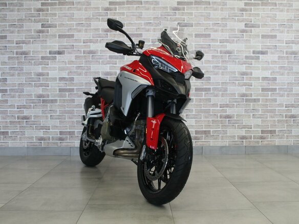 2022 Ducati Multistrada V4, красный, 2256000 рублей - вид 1