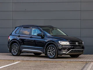 2020 Volkswagen Tiguan II, чёрный, 2355000 рублей, вид 3
