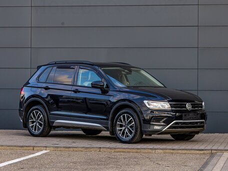 2020 Volkswagen Tiguan II, чёрный, 2355000 рублей, вид 3