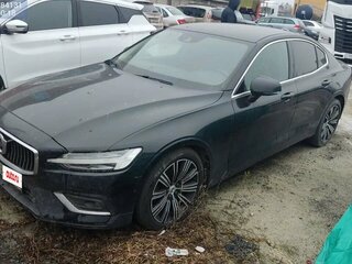 2021 Volvo S60 III, чёрный, 2500000 рублей, вид 1