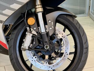 2026 QJMotor SRK 800 RR, красный, 859000 рублей, вид 4