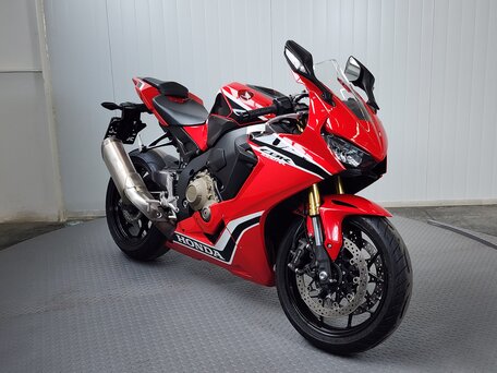 2018 Honda CBR 1000 RR/RA Fireblade, красный, 1119000 рублей, вид 2