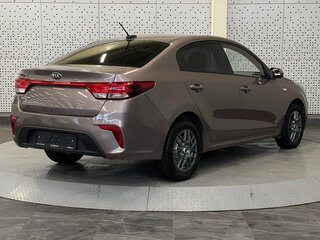 2019 Kia Rio IV, коричневый, 800000 рублей, вид 2