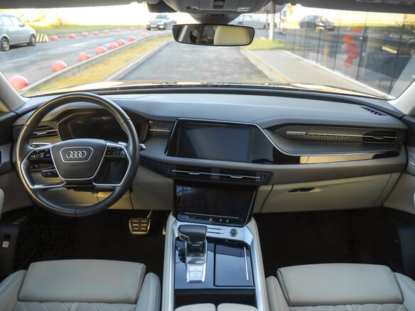 2023 Audi Q6 50 TFSI, чёрный, 6299777 рублей - вид 10