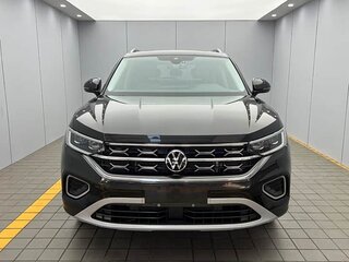 2023 Volkswagen Tayron I Рестайлинг, чёрный, 1700000 рублей, вид 2