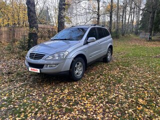 2010 SsangYong Kyron 6-speed I Рестайлинг, серебристый, 650000 рублей, вид 2