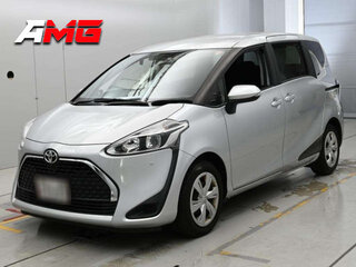 2022 Toyota Sienta II Рестайлинг, серебристый, 1230000 рублей, вид 1