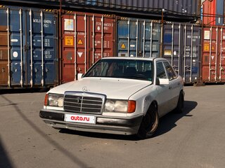 1992 Mercedes-Benz E-Класс 220 I (W124), белый, 200000 рублей, вид 1