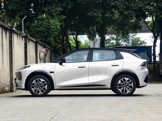 2026 Changan Qiyuan Q05 51.9 kWh II, серебристый, 2949206 рублей, вид 4