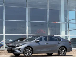 2026 Kia K3 II (China Market) Рестайлинг, серый, 1810000 рублей, вид 4