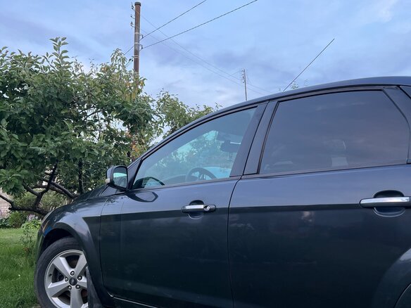 2009 Ford Focus II Рестайлинг, чёрный, 430000 рублей - вид 4