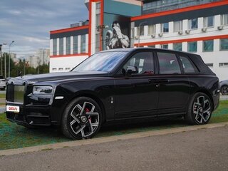 2021 Rolls-Royce Cullinan Black Badge I (Series I), чёрный, 35000000 рублей, вид 2