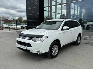 2012 Mitsubishi Outlander III, белый, 1280000 рублей, вид 1